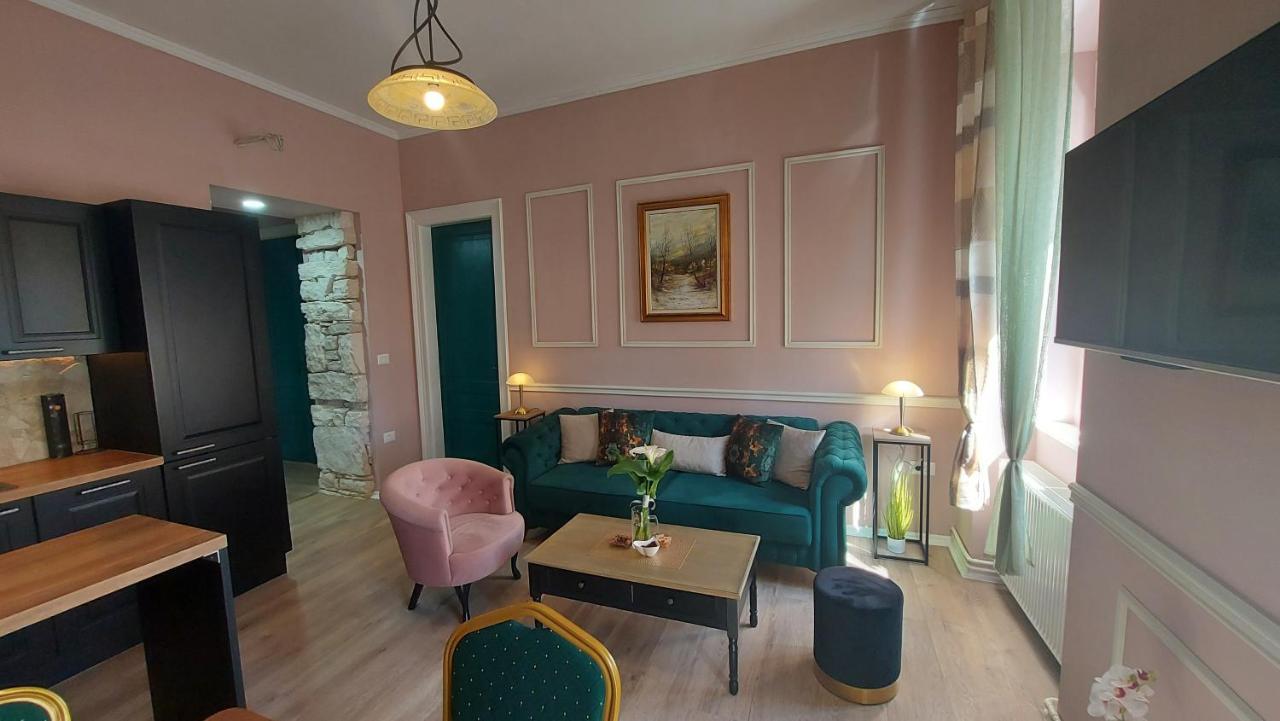 Apartman Center Free Parking In Private Garage Pula